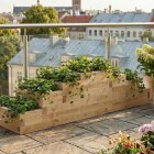 Mehrstufiger Pflanz-Tower für Erdbeeren  / 3 m x 0,75 m x 0,65 m